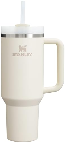 STANLEY Quencher H2.0 FlowState Vakuumisolierter Becher aus Edelstahl mit Deckel und Strohhalm für Wasser, Eistee oder Kaffee, Smoothie und mehr, Creme 2.0, 1,2 l STANLEY Quencher H2.0 FlowState Vakuumisolierter Becher aus Edelstahl mit Deckel und Strohhalm für Wasser, Eistee oder Kaffee, Smoothie und mehr, Creme 2.0, 1,2 l von STANLEY