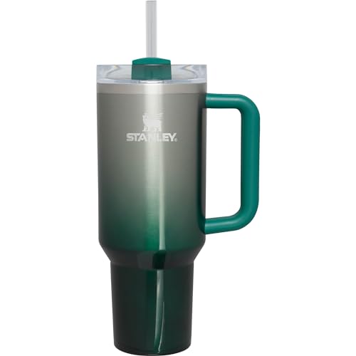 STANLEY Quencher H2.0 FlowState Trinkbecher, vakuumisoliert, aus Edelstahl mit Deckel und Trinkhalm, für Wasser, Eistee oder Kaffee (Kiefer-Farbverlauf, 1,2 Liter) von STANLEY