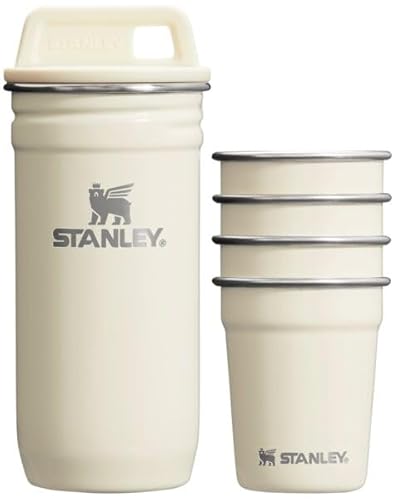 Stanley Adventure Schnapsglas-Set für die Vor-Party, 4 Schnapsgläser in Reise-Tragetasche, 57 ml, Edelstahl-Shooter, BPA-frei, Cremeglanz von STANLEY