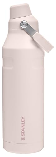 Stanley IceFlow Schnellfluss-Wasserflasche, 1,5 l, abgewinkelter Auslaufdeckel, leicht und auslaufsicher, für Reisen und Sport, isolierter Edelstahl, BPA-frei, Rosenquarz von STANLEY