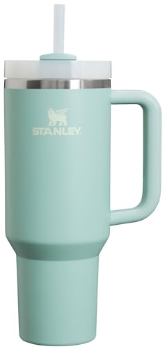 Stanley Quencher H2.0 Trinkbecher mit Griff, abschraubbarer Deckel mit Strohhalm, auslaufsicher, kompatibel für Reisen, isolierter Edelstahlbecher für Wasser und mehr, Türkis (Seafoam), 1183 ml Stanley Quencher H2.0 Trinkbecher mit Griff, abschraubbarer Deckel mit Strohhalm, auslaufsicher, kompatibel für Reisen, isolierter Edelstahlbecher für Wasser und mehr, Türkis (Seafoam), 1183 ml von STANLEY