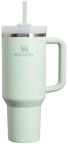 Stanley Quencher H2.0 FlowState vakuumisolierter Becher aus Edelstahl mit Deckel und Trinkhalm, für Wasser, Eistee oder Kaffee, Smoothie und mehr, Nebel, 1,2 l von STANLEY