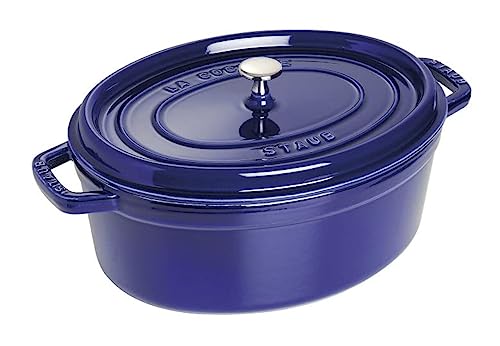 STAUB Gusseisen Bräter/Cocotte, Oval 33 cm, 6,7 L, Aromaregen Funktion, Für alle Herdarten geeignet, Dunkelblau von STAUB