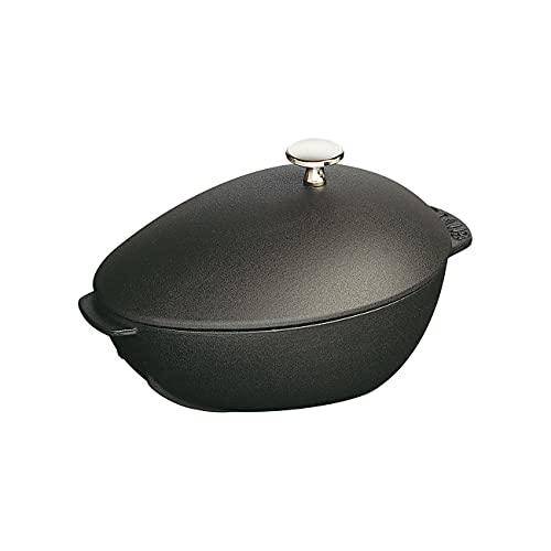 Staub 1102523 Muscheltopf, mit Deckel 25 cm, 2,0 L, induktionsgeeignet mit mattschwarzer Emaillierung im Inneren des Topfes, schwarz von STAUB