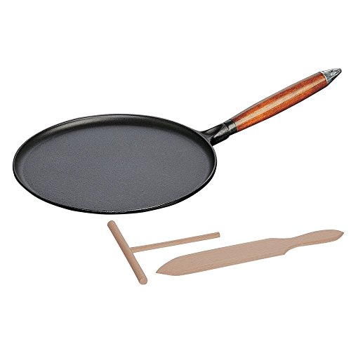 STAUB Crepes Pfanne aus Gusseisen, mit Holzgriff, rund 28 cm, Für alle Herdarten geeignet, Schwarz von STAUB