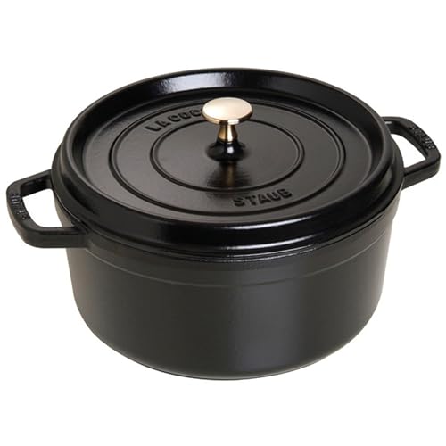 Staub 5 Quart Round Cocotte, Black by Staub von STAUB