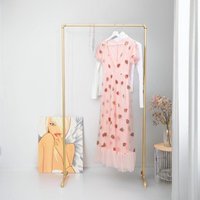 Kleiderständer - Howe Jolly Gold Industrial Garderobenständer Aus Stahl, Handgefertigt in Hamburg, Modern & Stabil, Nach Maß Erhältlich Kleiderständer - Howe Jolly Gold Industrial Garderobenständer Aus Stahl, Handgefertigt in Hamburg, Modern & Stabil, Nach Maß Erhältlich von STAYMI