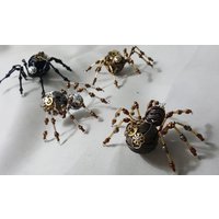 steampunk-Metallperlen-Spinne Mit Zahnrädern von STEAMFORGEDSTUDIOS