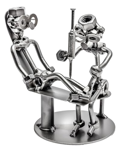 STEEMO Schraubenmännchen Arzt - Orthopäde Spritze - Ärzte-Geschenk Metall-Deko 14x10x15 cm von STEEMO