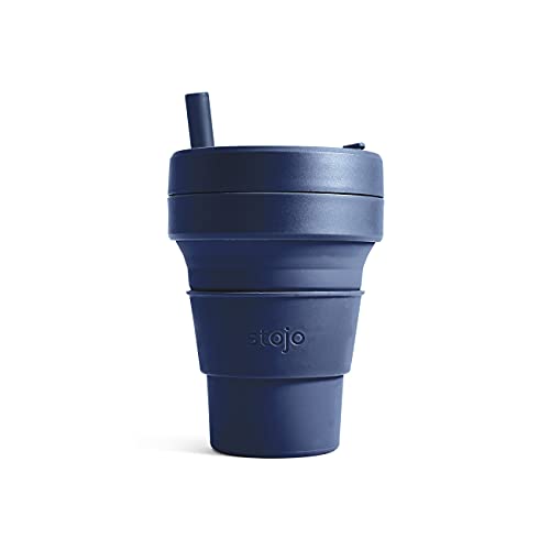 STOJO On-The-Go Biggie Faltbarer Kaffeebecher – 473 ml – wiederverwendbarer und faltbarer Silikon-Reisebecher mit Deckel – tragbar, Taschenformat – spülmaschinenfest – Denim von STOJO