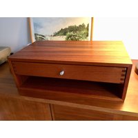 Rare Minimalistic 60S Danish Teak Console Aksel Kjersgaard Mid Century Floating Xs Sideboard Odder Denmark Design K. Kristiansen Wandkonsole von STUGALOVE