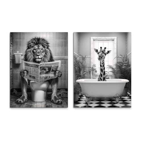 Leinwandbilder Set Fun 2x 32x42 cm (AUFHÄNGFERTIG) - Löwe auf Toilette und Giraffe in Badewanne - Lustige Badezimmerdekoration - Schwarzweiß Schwarzweiss Schwarz Weiß von STYLER