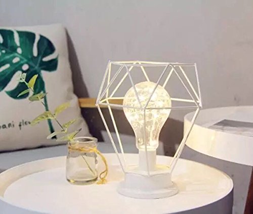 SUAVER Metall Tischlampe, Diamond Form Nachttischlampe Stehlampe,Batteriebetrieben Nordic Style Eisen Schreibtischlampe kreative Nachtlicht dekorative Beleuchtung für Schlafzimmer, Hotel (Weiß) von SUAVER