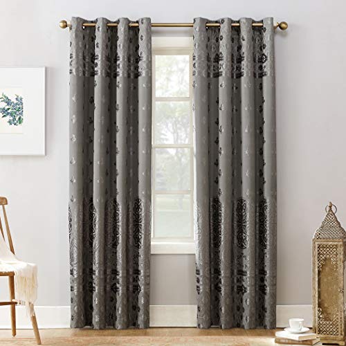 SUN ZERO Elidah Medaillon Vorhang aus Samt, Thermo-Verdunkelung, mit Ösen, 127 x 213,4 cm, Grau von SUN ZERO