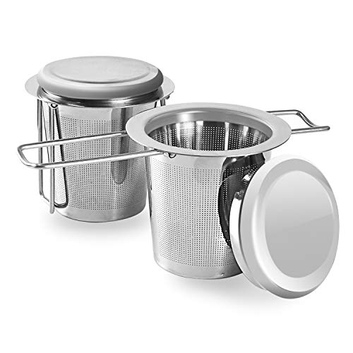 2 Stück Teesieb Edelstahl aus Rostfreiem Stahl, EIN Teefilter mit Einklappbaren Doppelgriffen und Deckel zum Einhängen an Teekannen, Tassen 2 Stück Teesieb Edelstahl aus Rostfreiem Stahl, EIN Teefilter mit Einklappbaren Doppelgriffen und Deckel zum Einhängen an Teekannen, Tassen von SUNNEY