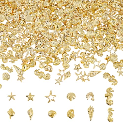 SUNNYCLUE 1 Box 720 Stück 12 Stile Goldene Ozean Nagel Charms Metall Harz Füller Charms Legierung Sommer Meer Thema Pferdemuschel Seestern Cabochons Für Kunstnägel Dekoration DIY Handwerk Schmuckherst von SUNNYCLUE