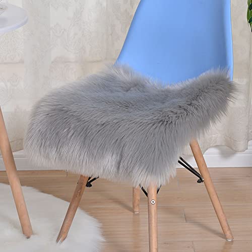 SUXUMHAO Quadratischer Stuhlbezug aus Kunstfell-Schaffell, ultraweich, flauschig, Teppich, zotteliger Wollteppich für Wohnzimmer, Schlafzimmer, Sofa (Hellgrau, 50,8 x 50,8 cm) von SUXUMHAO