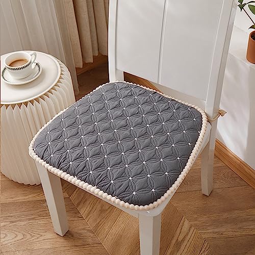 SUXUMHAO Stuhlkissen mit Bändern für Esszimmerstühle, weich und bequem, strukturiertes Memory-Schaum, Küchenstuhl-Pads mit rutschfester Unterseite, grau, für Innenbereich, Esszimmer, 3 Stück, M SUXUMHAO Stuhlkissen mit Bändern für Esszimmerstühle, weich und bequem, strukturiertes Memory-Schaum, Küchenstuhl-Pads mit rutschfester Unterseite, grau, für Innenbereich, Esszimmer, 3 Stück, M von SUXUMHAO