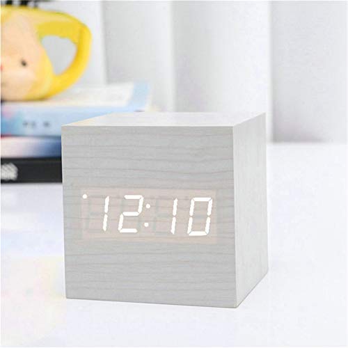 SWECOMZE LED Digital Wecker, Holz Würfel Uhr, Holzuhr Tischuhr, Wecker aus Holz, Sprachaktiviert Würfel-Digitaluhr für Schlafzimmer (Weiß) von SWECOMZE