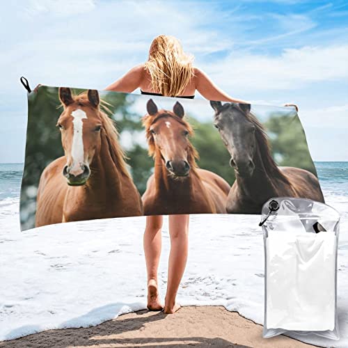 Badetuch mit Pferde-Motiv, schnelltrocknend, 140 x 70 cm, super saugfähige Mikrofaser-Handtücher für Reisen, Strand und Fitnessstudio von SYLALE