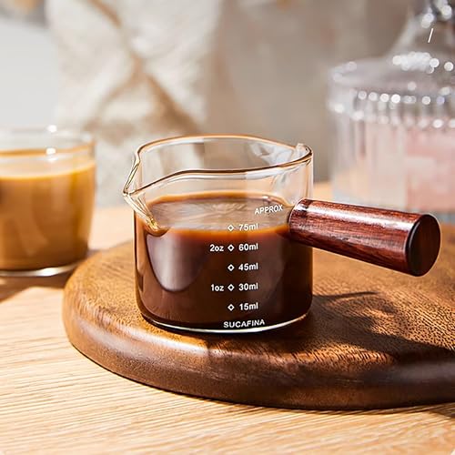 SYXLS Doppeltausen-Messbecher mit Holzgriff, Glas-Kaffeetassen mit Messfunktion, Mini-Glas-Messbecher mit Griff, mit Isoliertem Griff, Perfekt für Zuhause, Büro und Café SYXLS Doppeltausen-Messbecher mit Holzgriff, Glas-Kaffeetassen mit Messfunktion, Mini-Glas-Messbecher mit Griff, mit Isoliertem Griff, Perfekt für Zuhause, Büro und Café von SYXLS