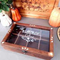 Holzbox Teebox Mit Gravur Perlmutteinlage, Glasdeckel von SaCeUniqueArt