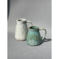Handgemachte Keramik Krug | Großer Türkisfarbener Keramikkrug Wasserkrug Weinkrug Saftkrug Steinzeug von SaGaPotteryUkraine