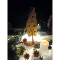 Dekobaum Aus Holz Mit Glaseinsätzen, Holzdeko Für Weihnachten Dekobaum Aus Holz Mit Glaseinsätzen, Holzdeko Für Weihnachten von Saaleschmuck