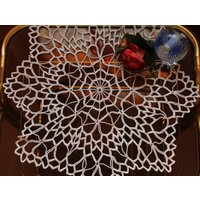 Zierdeckchen, Filigran, Gehäkelt, Durchmesser Ca. 41cm, Weiß, Neuware von SabinesStrickwaren