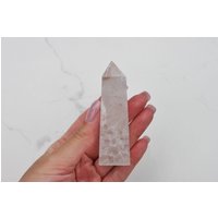 Druzy Blumenachat Turm Mit Erstaunlichem Quarzeinschluss, Blumenachat, Kristallturm, Achatturm, Polierter Druzyblumenachat Druzy Blumenachat Turm Mit Erstaunlichem Quarzeinschluss, Blumenachat, Kristallturm, Achatturm, Polierter Druzyblumenachat von SacredValleyCrystals