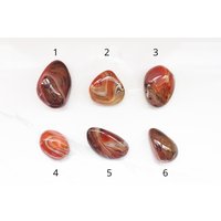 Sardonyx Handschmeichler | 4 - 6, Sardonyx, Handschmeichler, Meditationsstein, Kristalle, Kristallgeschenke, Taschenstein Sardonyx Handschmeichler | 4 - 6, Sardonyx, Handschmeichler, Meditationsstein, Kristalle, Kristallgeschenke, Taschenstein von SacredValleyCrystals