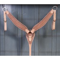 Brusthalsband Für Ein Pferd Mit Westernsattel Brusthalsband Für Ein Pferd Mit Westernsattel von SpurnySaddlery