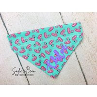 Flamingo Hundehalstuch, Bestickt, Sommer, Flamingos, Personalisiert, Floatie, Bandana, Halsband, Über Dem Halsband von SadieAndBeanBoutique