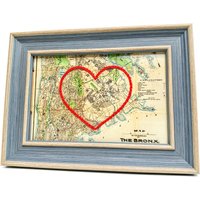 Bronx Herzkarte | Benutzerdefinierte Karte Geschenk Personalisiertes Jubiläumsgeschenk Valentinstag Gerahmte Vintage Von Mit Handgesticktem Herz von SadieandJunebug