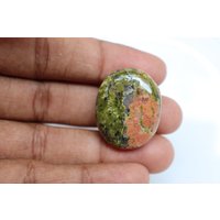 Natürlicher Unakit-Palmenstein Quarzkristall, Polieren Von Unakit-Kristallheilung Wahrsagung, Natürlicher Unakit-Kristall-Palmenstein von SadiqGemsandMinerals