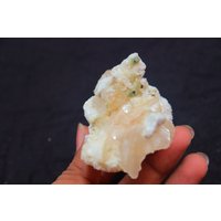 Stilbit in Okenit Gyrolith Mineral, Kristall, Cluster, Blume, Dekorativer Stein, Zeolith von SadiqGemsandMinerals
