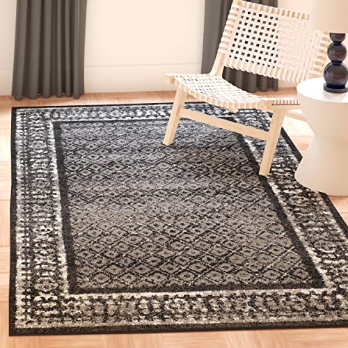 Safavieh Zeitgenössische Teppich für Wohnzimmer, Esszimmer, Schlafzimmer - Adirondack Collection, Kurzer Flor, Schwarz und Silber, 91 X 152 cm von Safavieh