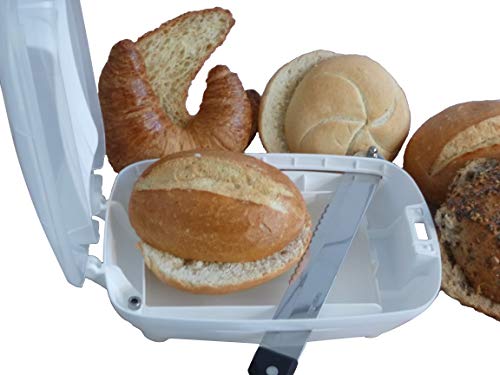 Safetycrumb Family - Brötchen Schneidehilfe mit Sicherheitsmesser | Brötchenmesser inkl. Krümelfang | perfekter Schnitt dank Schnittführung | Anti-Rutsch-Füße I ab 4 Jahren Safetycrumb Family - Brötchen Schneidehilfe mit Sicherheitsmesser | Brötchenmesser inkl. Krümelfang | perfekter Schnitt dank Schnittführung | Anti-Rutsch-Füße I ab 4 Jahren von Safetycrumb