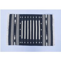2x3, 2x4 Schwarz Und Weiß Gestreifte Moderne Baumwolle Handgewebte Kleine Größe Teppich von SahjadCarpets