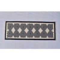 Verschiedene Größen Baumwolle Grau Und Schwarz Mit Weißem Modern Hand Gewebter Läufer Teppich - Wende Kilim von SahjadCarpets