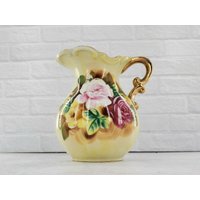 Nippon Style Unmarked Blumen Krug Vintage Gold Gelb Rosen 6" T 5, 5" W Lefton? von SakuraVintageShop