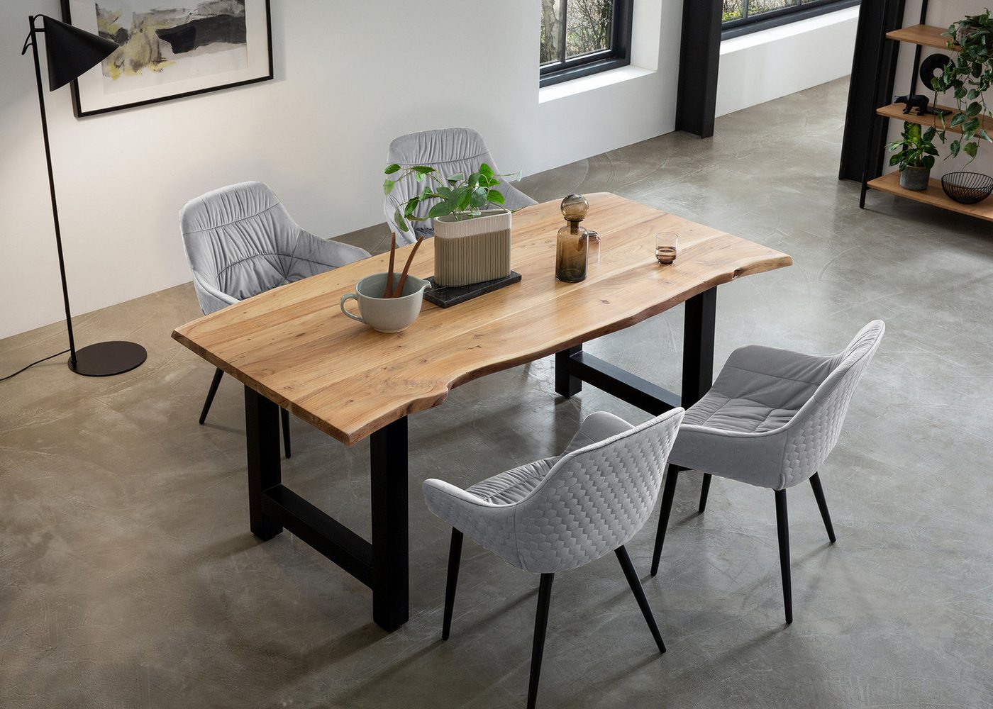 SalesFever Essgruppe Esszimmerausstattung aus Holz und Metall, (Set, 5-tlg), Essgruppe im stilvollen Look mit 4 Stühlen von SalesFever