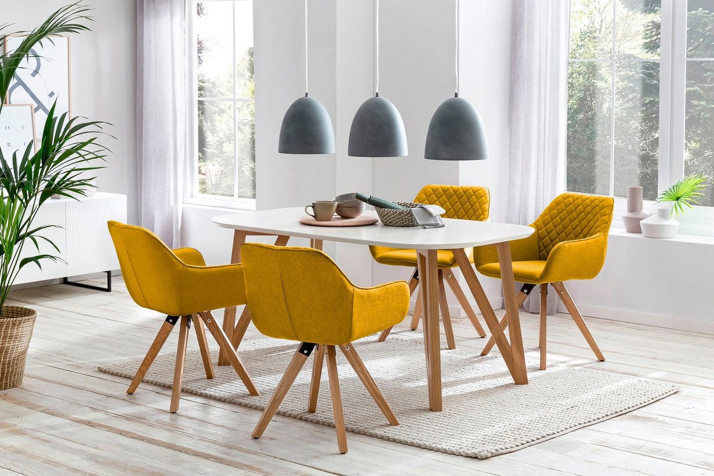 SalesFever Essgruppe, (Set, 5-tlg), bestehend aus 4 modernen Polsterstühlen und einem 160 cm breiten Tisch von SalesFever