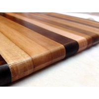 Hand Gelegtes Schneidebrett Aus Hartholz Walnuss, Bergahorn, Esche, Kirschbaum | Schlanke Form B4 Von Bradley Brand - Hergestellt in Den Usa Seit Hand Gelegtes Schneidebrett Aus Hartholz Walnuss, Bergahorn, Esche, Kirschbaum | Schlanke Form B4 Von Bradley Brand - Hergestellt in Den Usa Seit von SalineRiverWorkshop