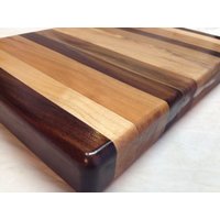 Handgelegtes Hartholz Schneidebrett B1 Von Bradley Brand - Hergestellt in Den Usa Seit 1903 Handgelegtes Hartholz Schneidebrett B1 Von Bradley Brand - Hergestellt in Den Usa Seit 1903 von SalineRiverWorkshop