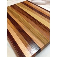 Schneidebrett Aus Nussbaum, Maulbeerbaum, Esche, Kirschbaum B5 Von Bradley Brand - Hergestellt in Den Usa Seit 1903 Schneidebrett Aus Nussbaum, Maulbeerbaum, Esche, Kirschbaum B5 Von Bradley Brand - Hergestellt in Den Usa Seit 1903 von SalineRiverWorkshop