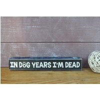 Vor Hundejahren Bin Ich Tot Handgemachter Regalblock Aus Holz von SallyGristArtwork
