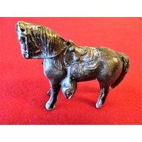 Kleine Antike Massive Gussbronze Detaillierte Pferdeuhr Topper Für Ihre Uhrenprojekte - Sammlungen Regaldekoration Stk# 601 von SallysClockHands