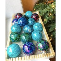 Handbemalte Glas Christbaumschmuck Handbemalte Glas Christbaumschmuck von SaltWaterScripts