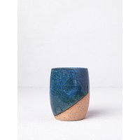 Angelocker, Geschwungener Becher in Blau - Stielloser Weinbecher Handgemachte Keramik Salz Der Erde Angelocker, Geschwungener Becher in Blau - Stielloser Weinbecher Handgemachte Keramik Salz Der Erde von SaltoftheEarthNC